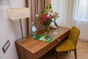 Фото номера Стандартный двухместный номер с 1 кроватью Отель New Hotel Egreta г. Дунавэцу-де-Жос 4